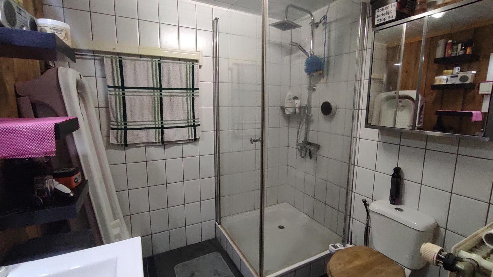"Tempat Senang" Chalet On The Beautiful Veluwe With Airco Sauna Bbq Jacuzzi Beamer And Dog Putten Exterior foto